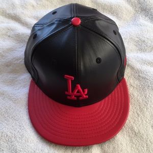 LEATHER CAP